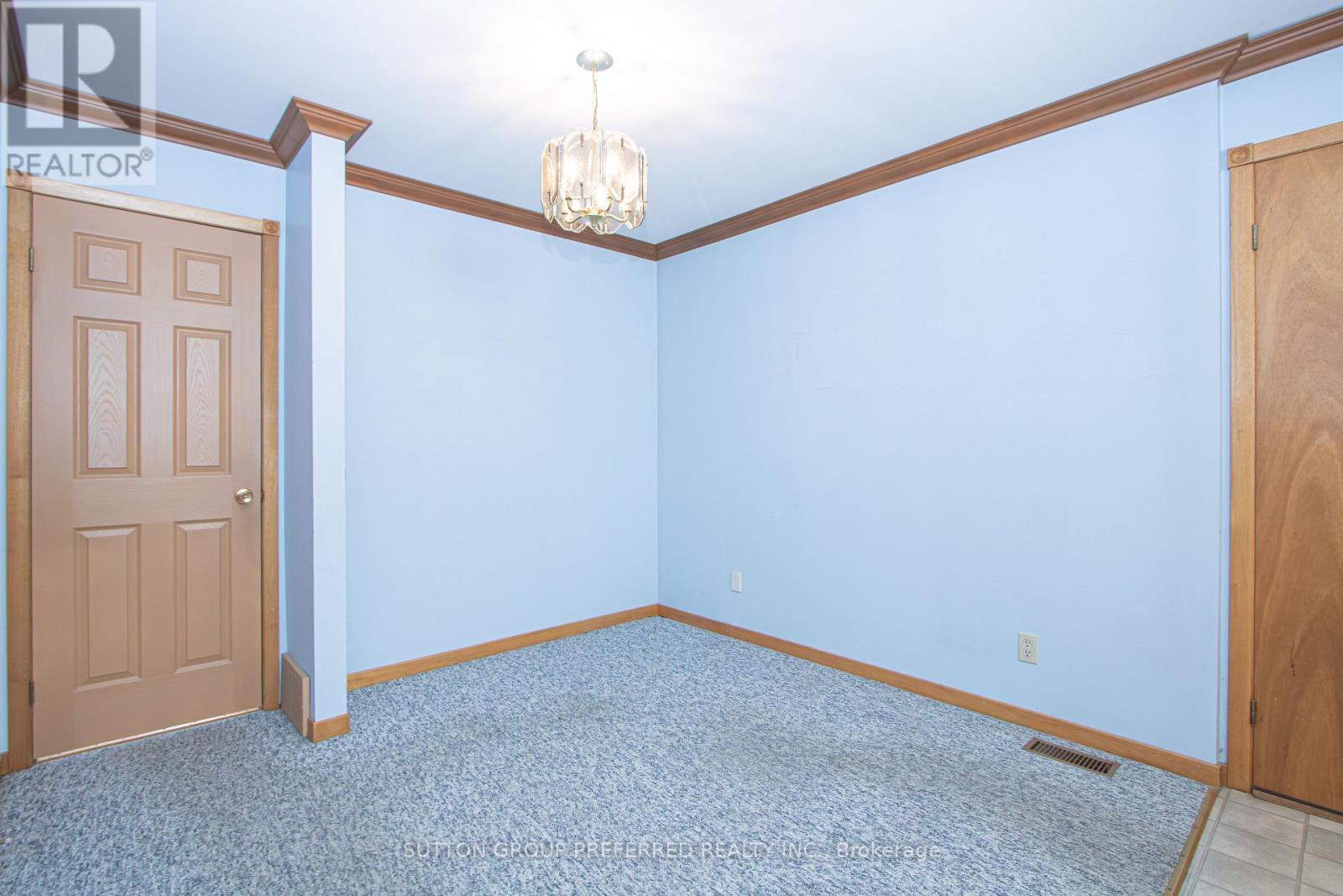 9077 Petty Street, Adelaide Metcalfe, Ontario  N7G 3H7 - Photo 10 - X12771826