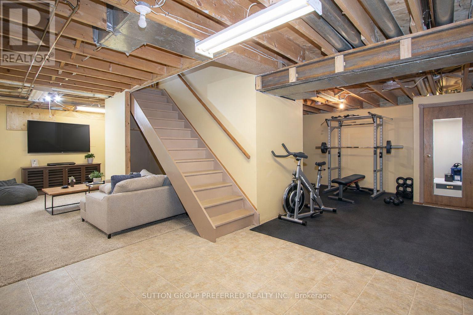 9077 Petty Street, Adelaide Metcalfe, Ontario  N7G 3H7 - Photo 37 - X12771826