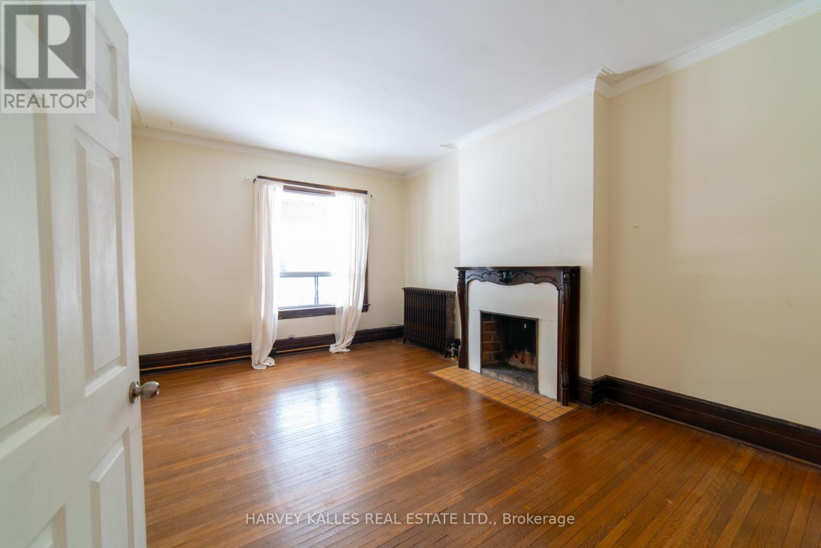 200 - 678 Huron Street, Toronto, Ontario  M5R 2R9 - Photo 3 - C12617396