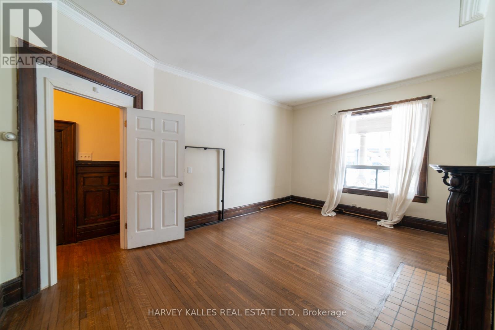 200 - 678 Huron Street, Toronto, Ontario  M5R 2R9 - Photo 4 - C12617396