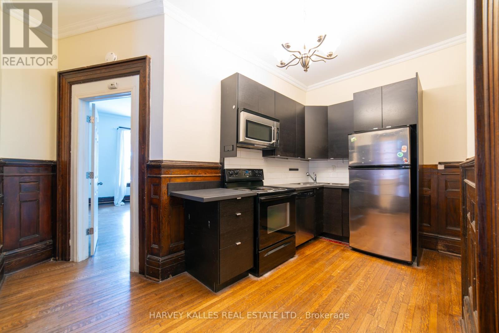 200 - 678 Huron Street, Toronto, Ontario  M5R 2R9 - Photo 2 - C12617396