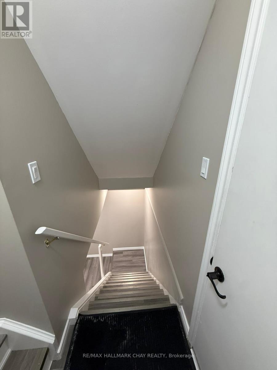 76 Marhsall Street, Barrie (Allandale Heights), Ontario  L4N 3S8 - Photo 3 - S12766698