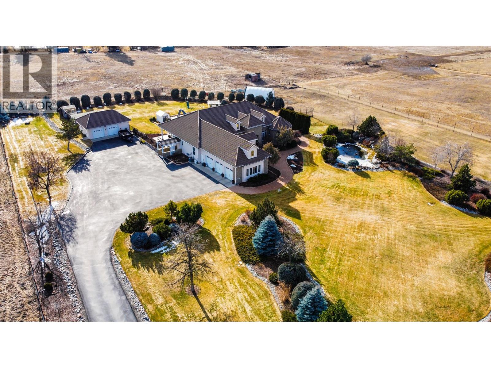 3355 9th Street S, Cranbrook, British Columbia  V1C 7A8 - Photo 3 - 10375078