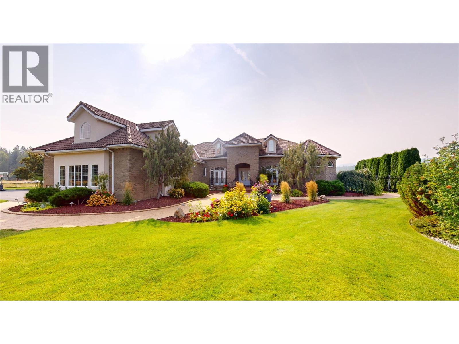 3355 9th Street S, Cranbrook, British Columbia  V1C 7A8 - Photo 4 - 10375078