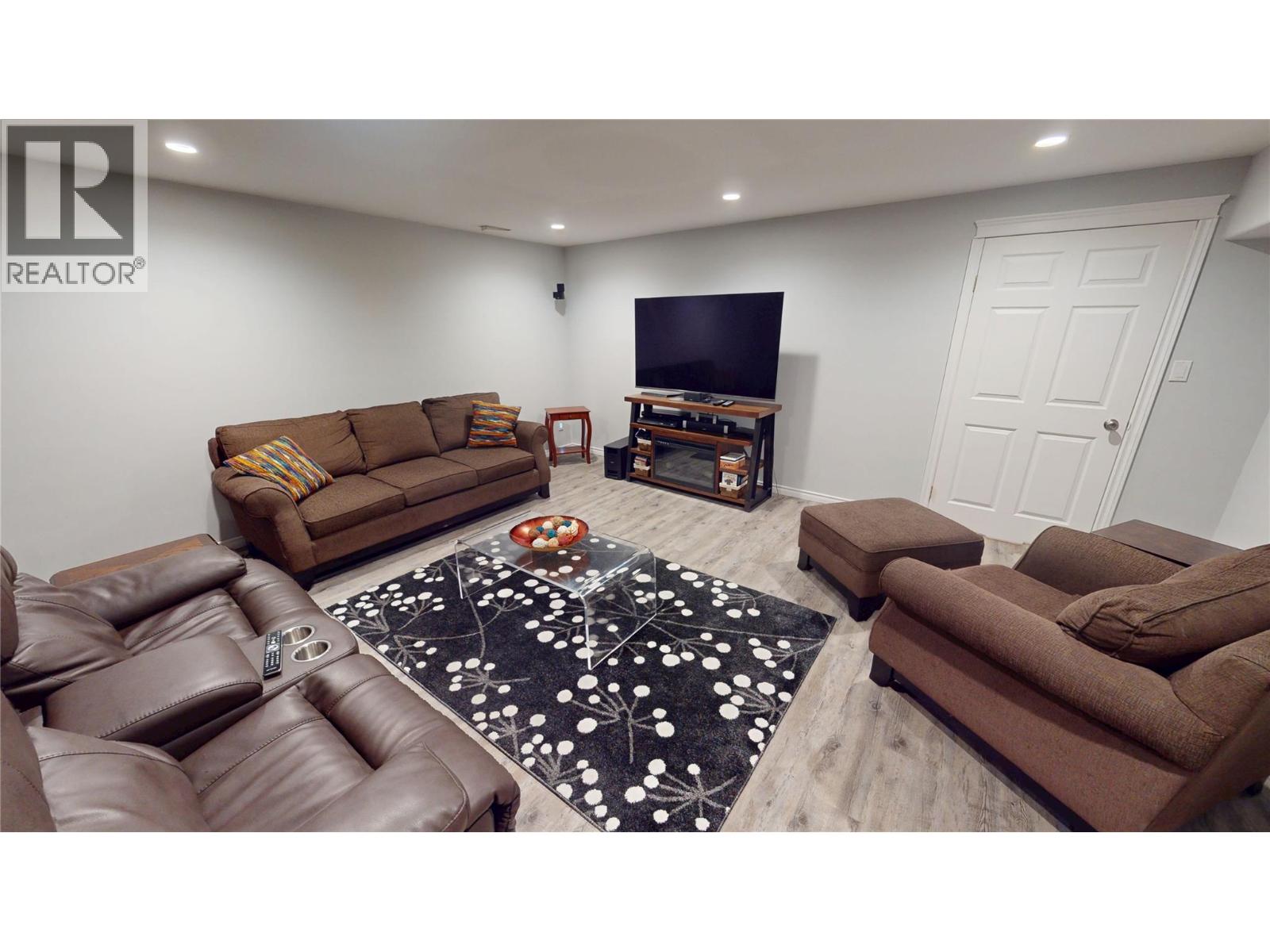 3355 9th Street S, Cranbrook, British Columbia  V1C 7A8 - Photo 44 - 10375078