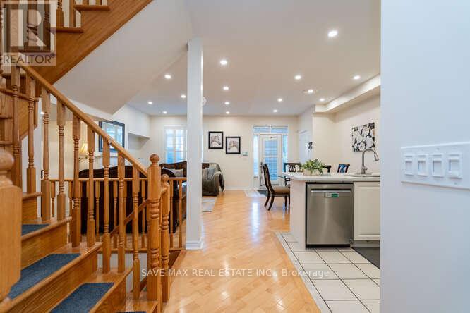 3452 Eglinton Avenue W, Mississauga (Churchill Meadows), Ontario  L5M 7P4 - Photo 22 - W12659356