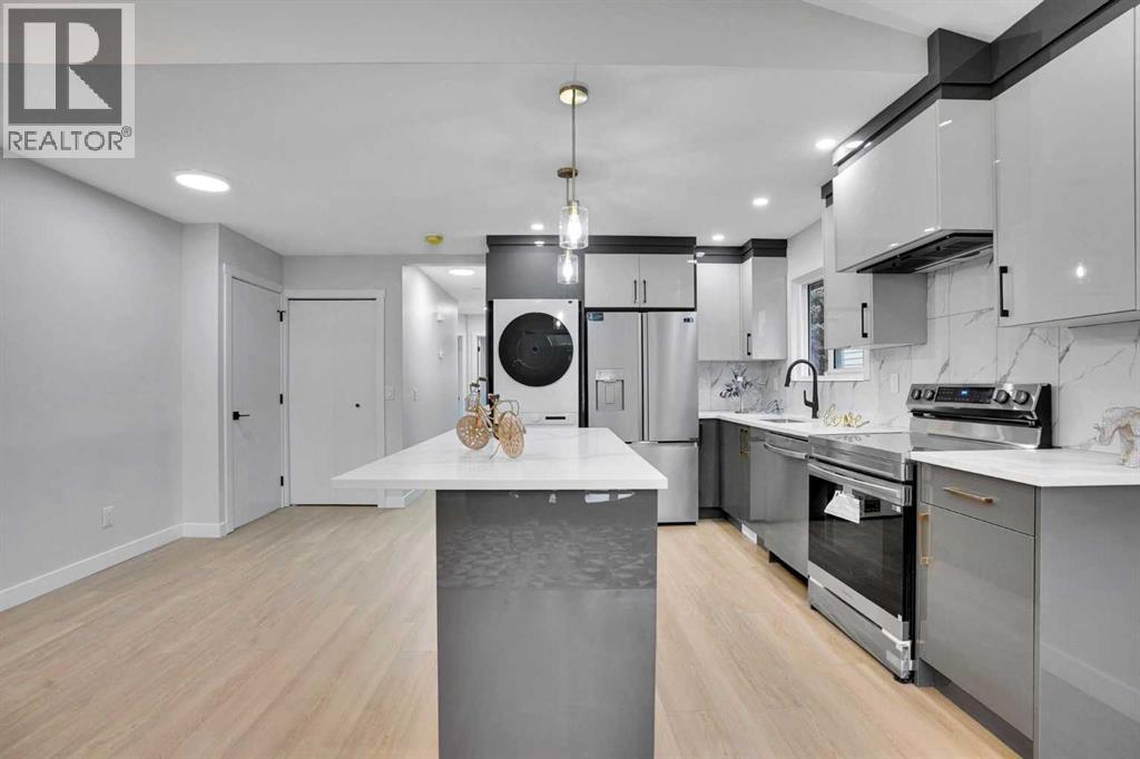 23 Shawmeadows Place Sw, Calgary, Alberta  T2Y 1G3 - Photo 7 - A2284311