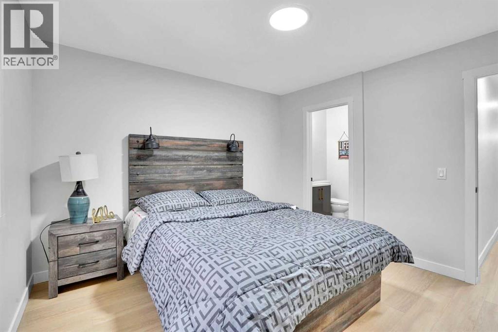 23 Shawmeadows Place Sw, Calgary, Alberta  T2Y 1G3 - Photo 11 - A2284311