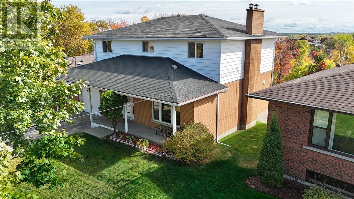 781 Grandview, Sudbury, Ontario  P3A 4Z8 - Photo 3 - 2126385