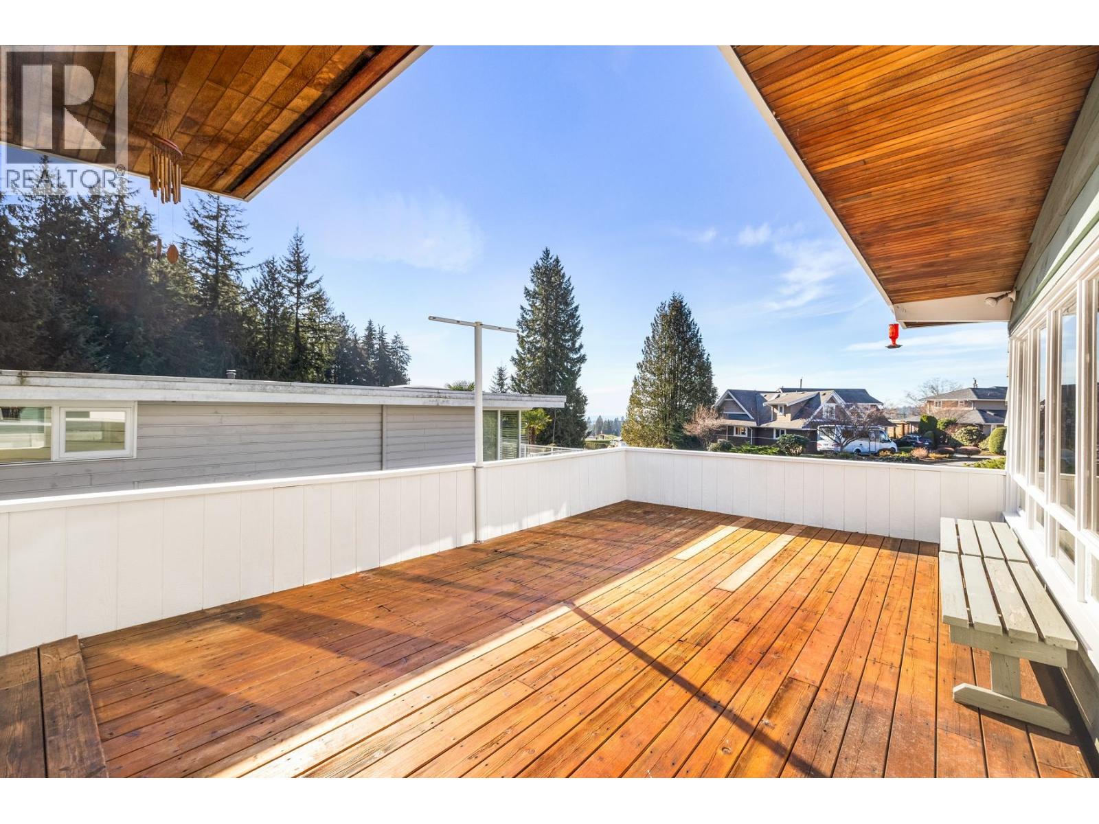 4202 Skyline Drive, North Vancouver, British Columbia  V7R 3G7 - Photo 32 - R3087809