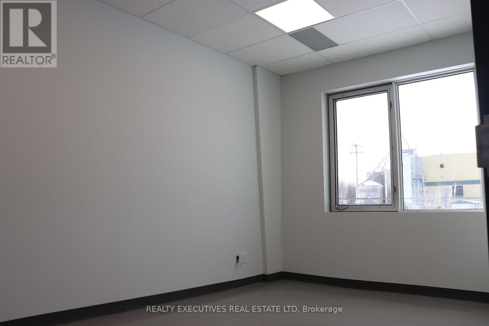 12260 Gypsy Lane, North Dundas, Ontario  K0C 2K0 - Photo 25 - X12771938