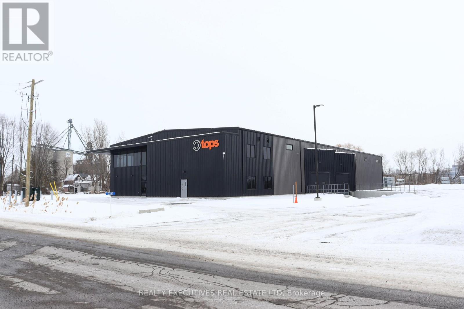 12260 Gypsy Lane, North Dundas, Ontario  K0C 2K0 - Photo 38 - X12771938