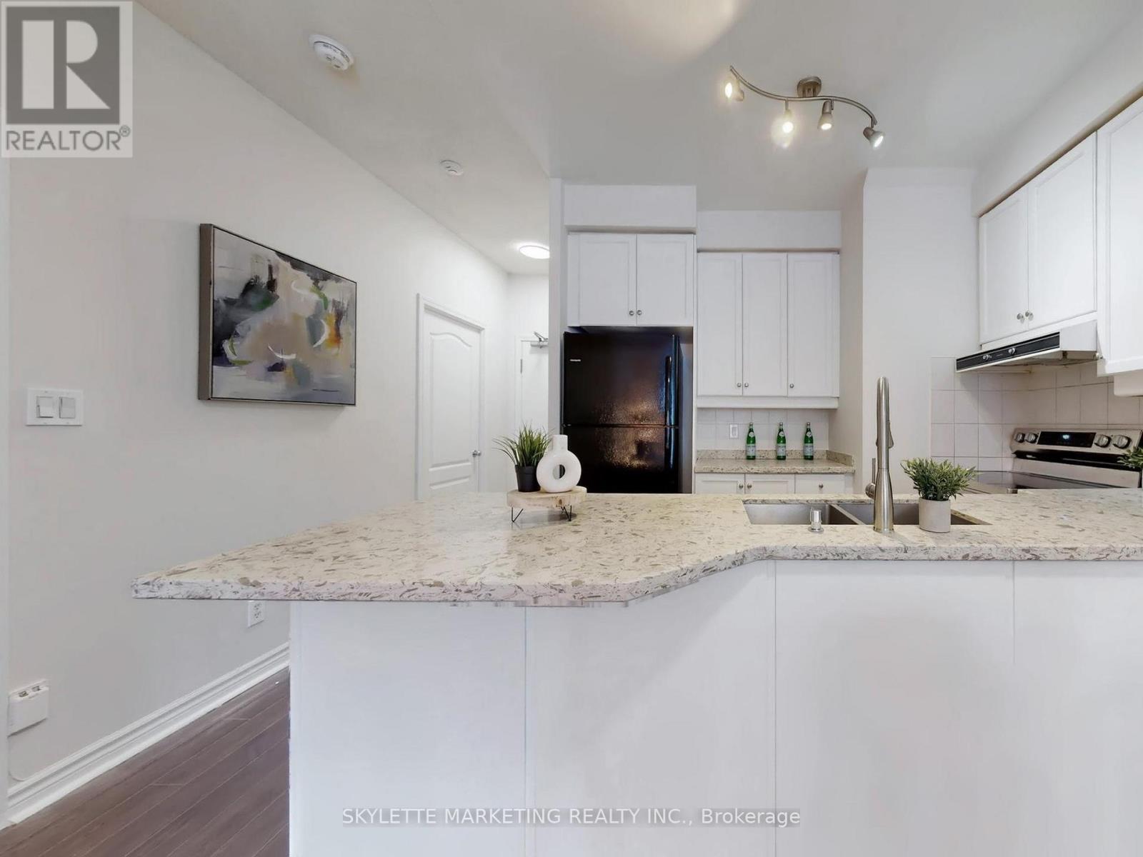 Gv216 - 8 Rean Drive, Toronto, Ontario  M2K 3B9 - Photo 17 - C12771852