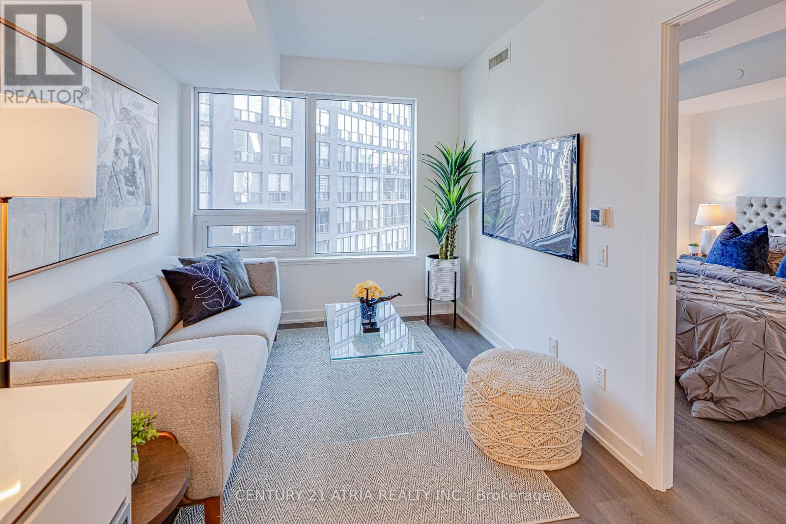 1702 - 8 Wellesley Street W, Toronto, Ontario  M4Y 0J5 - Photo 12 - C12771892