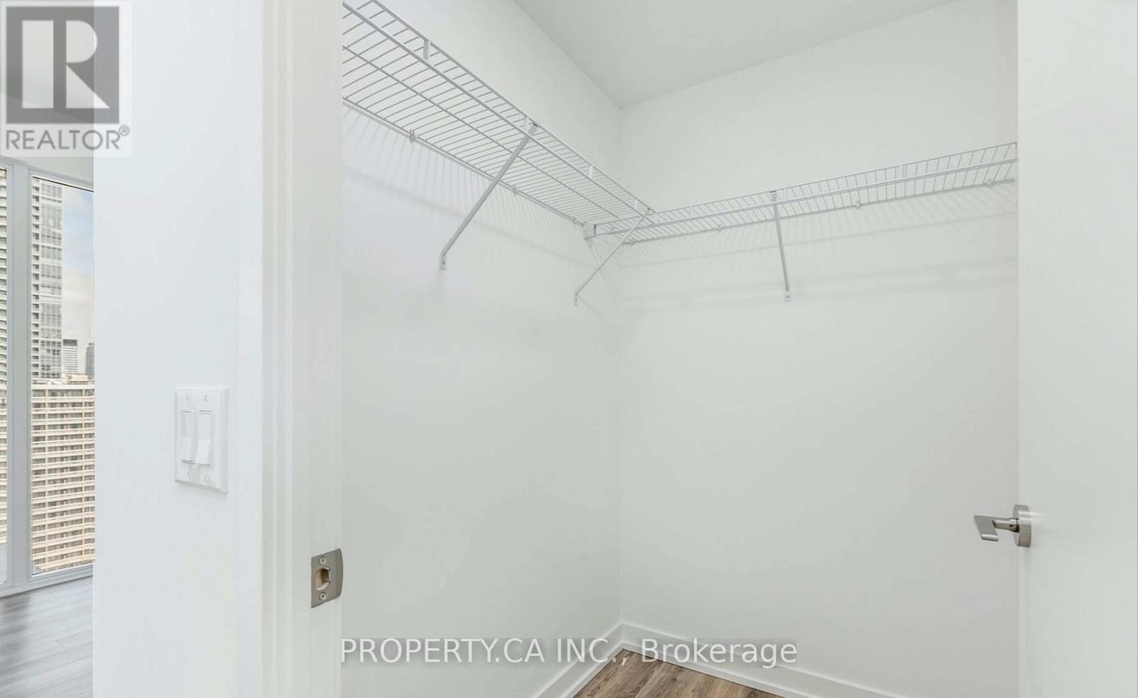 2019 - 20 Edward Street, Toronto, Ontario  M5G 0C5 - Photo 4 - C12771902