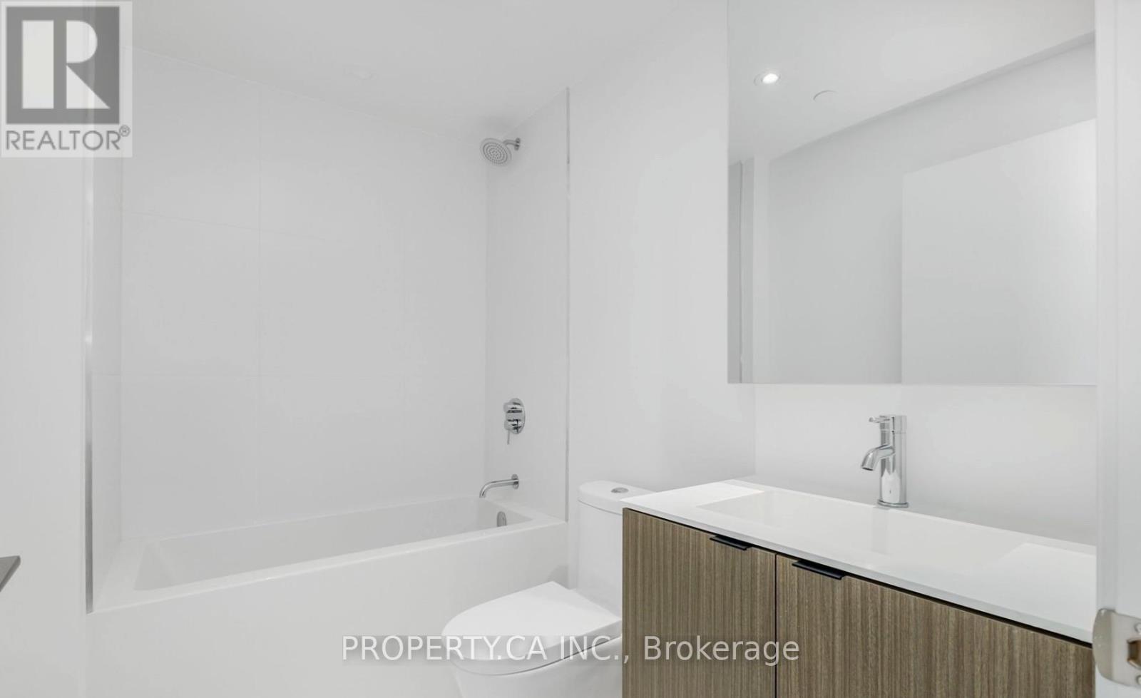 2019 - 20 Edward Street, Toronto, Ontario  M5G 0C5 - Photo 9 - C12771902