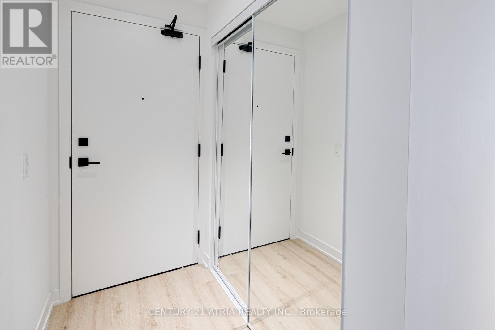 2515 - 319 JARVIS STREET, Toronto, Ontario