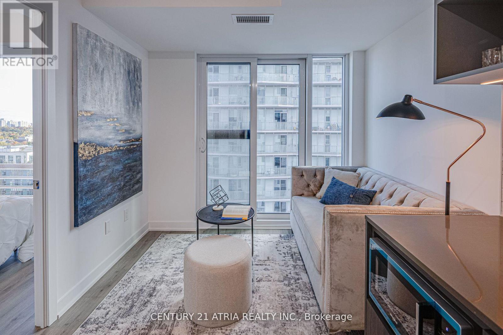 2308 - 252 Church Street, Toronto, Ontario  M5B 0E6 - Photo 2 - C12771932