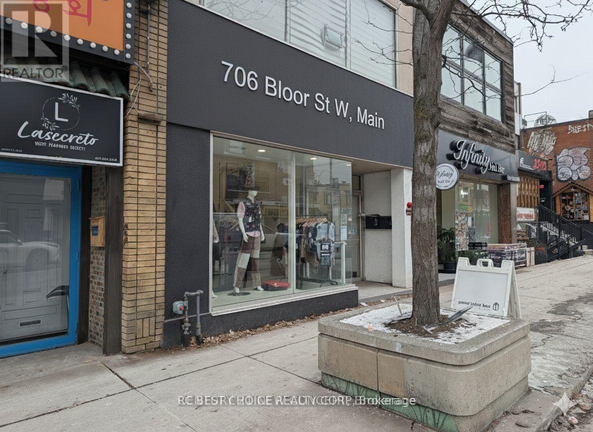 706 Bloor Street W, Toronto, Ontario  M6G 1L5 - Photo 2 - C12771954