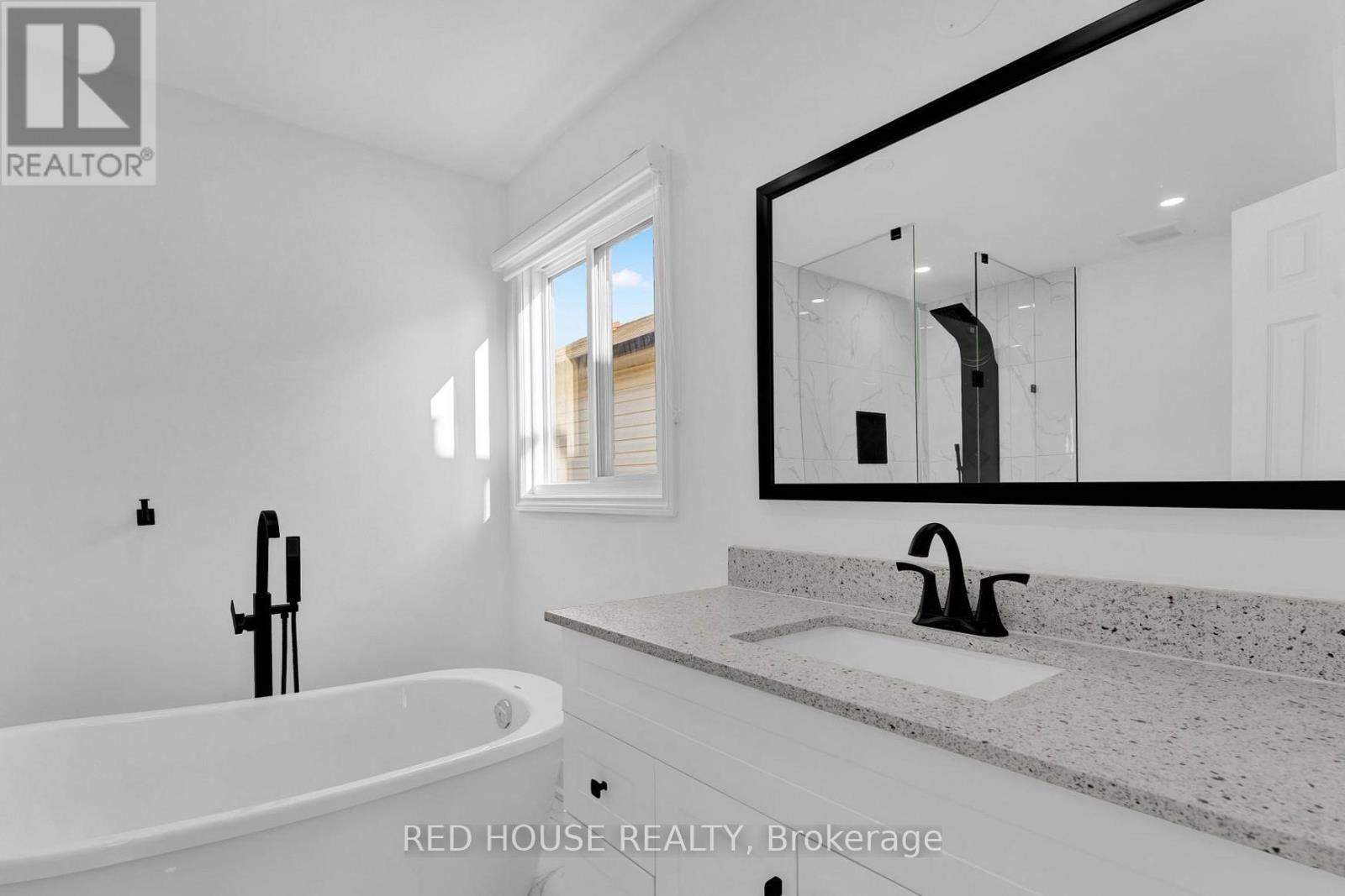 985 Sandcliff Drive, Oshawa, Ontario  L1K 2E4 - Photo 7 - E12771850