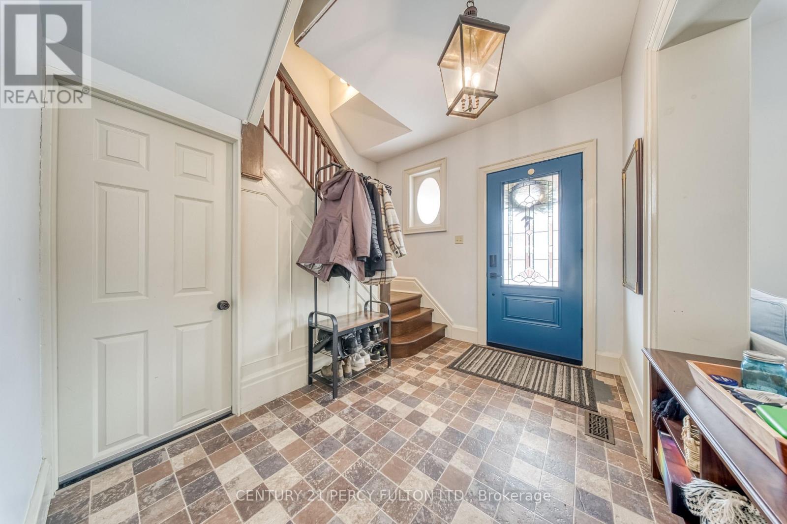 70 Drew Street, Oshawa, Ontario  L1H 5A3 - Photo 3 - E12771896