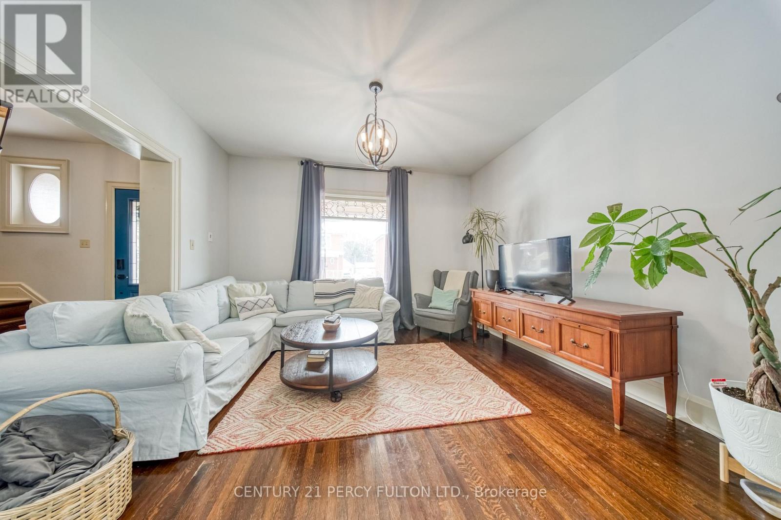 70 Drew Street, Oshawa, Ontario  L1H 5A3 - Photo 5 - E12771896