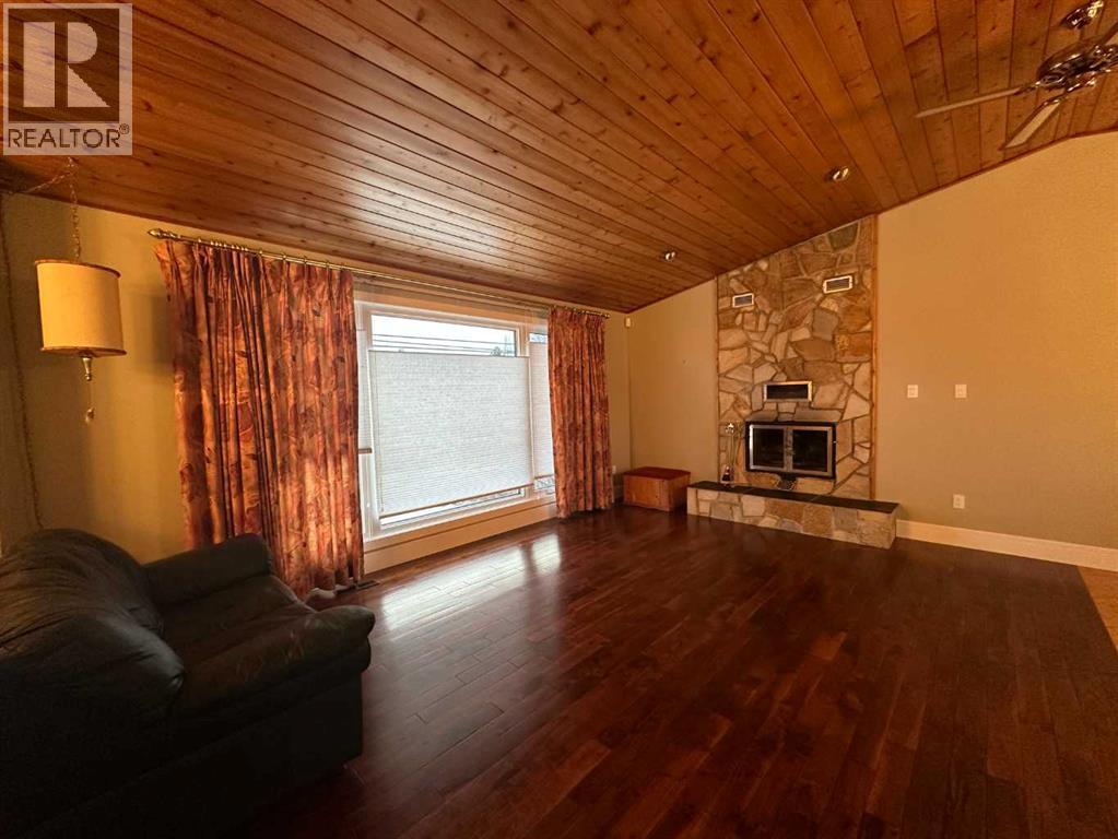 5908 57 Avenue, Ponoka, Alberta  T4J 1L2 - Photo 10 - A2284592