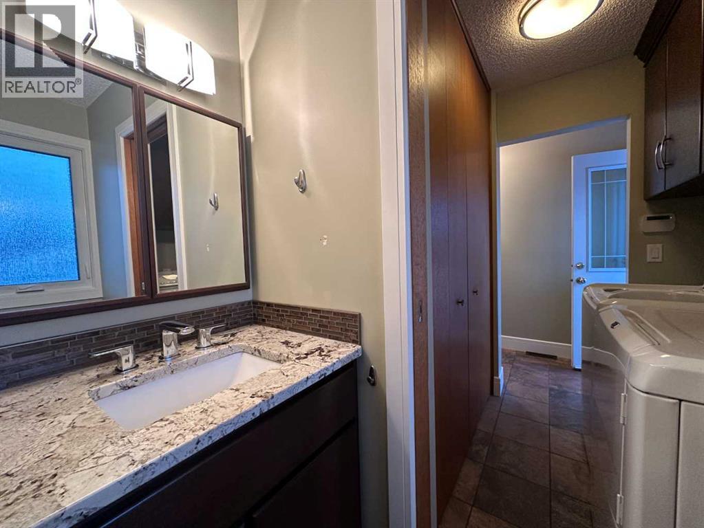 5908 57 Avenue, Ponoka, Alberta  T4J 1L2 - Photo 15 - A2284592