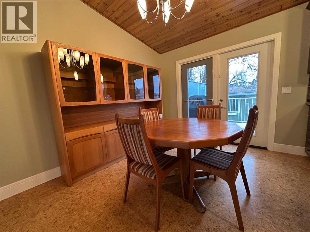 5908 57 Avenue, Ponoka, Alberta  T4J 1L2 - Photo 7 - A2284592