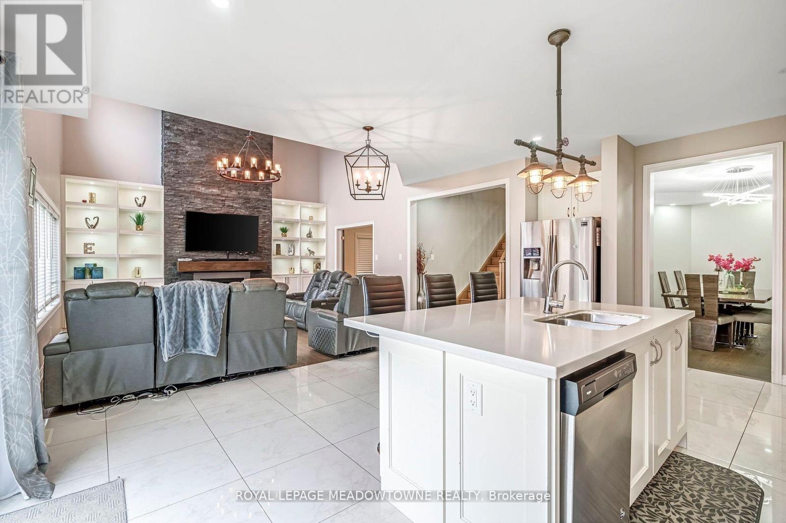 1029 Barton Way, Innisfil, Ontario  L9S 4R7 - Photo 17 - N12771844