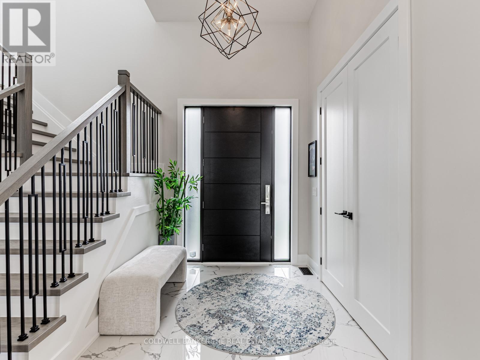 2166 10th Side Road, Bradford West Gwillimbury, Ontario  L3Z 2K9 - Photo 3 - N12771904