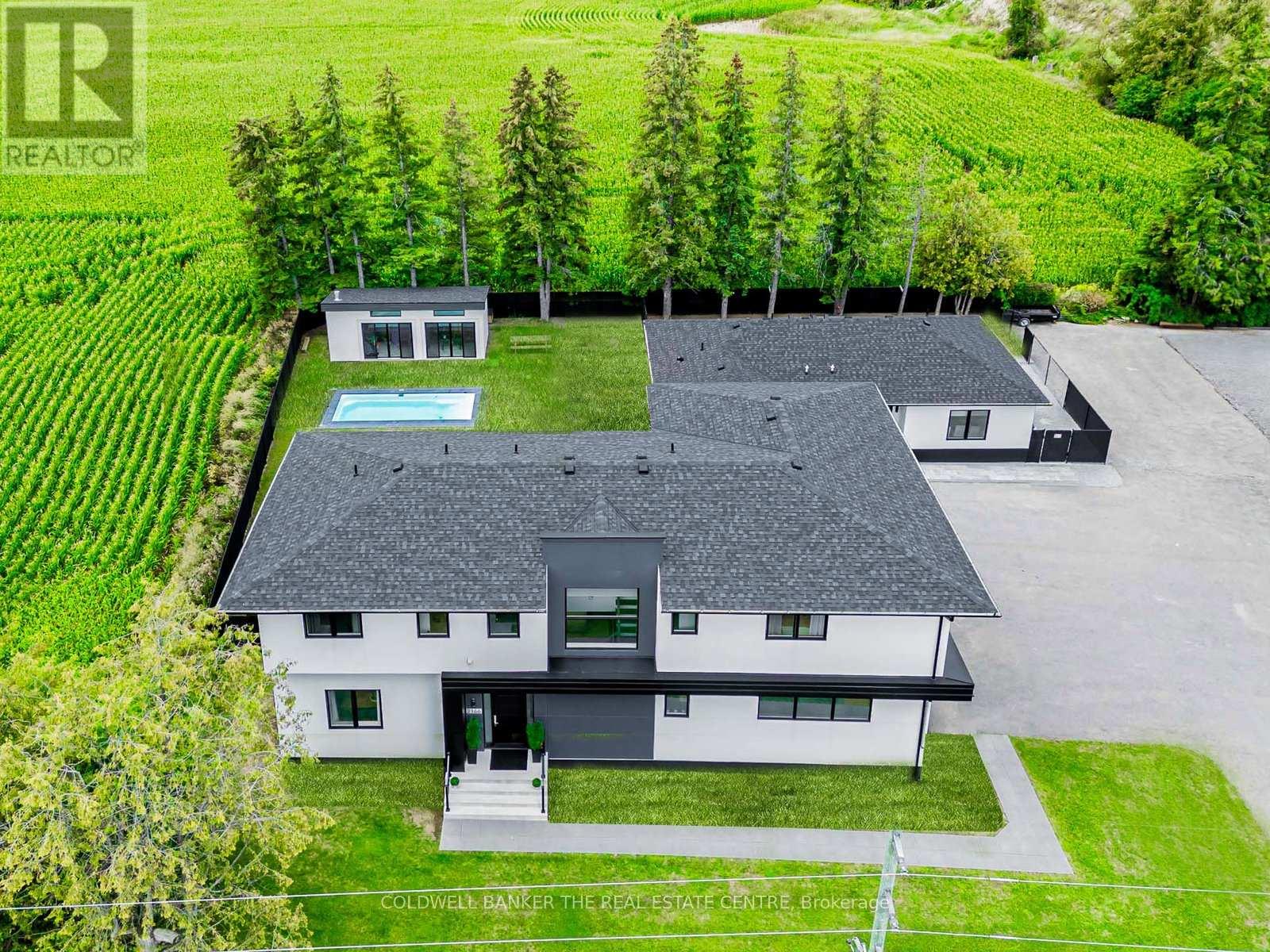 2166 10th Side Road, Bradford West Gwillimbury, Ontario  L3Z 2K9 - Photo 46 - N12771904