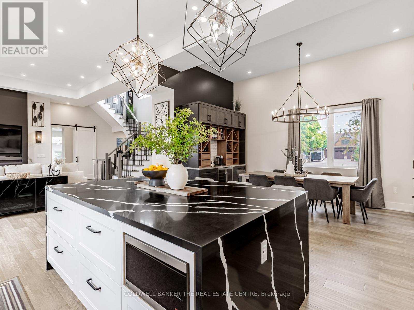 2166 10th Side Road, Bradford West Gwillimbury, Ontario  L3Z 2K9 - Photo 8 - N12771904