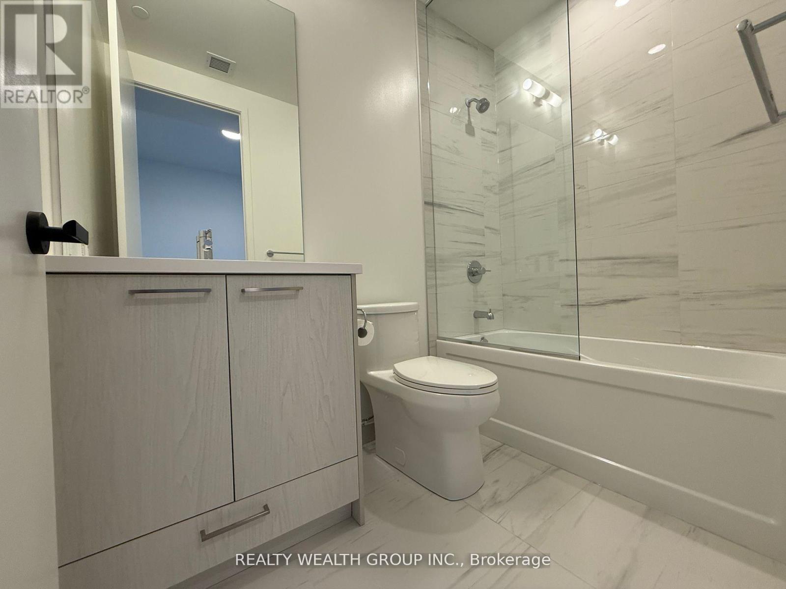 3103 - 28 Interchange Way, Vaughan, Ontario  L4K 0P8 - Photo 17 - N12771952