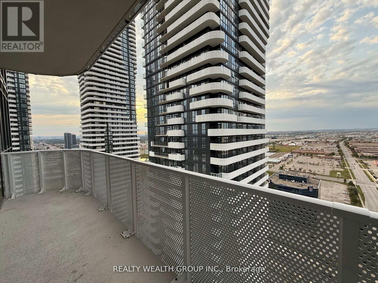 3103 - 28 Interchange Way, Vaughan, Ontario  L4K 0P8 - Photo 18 - N12771952