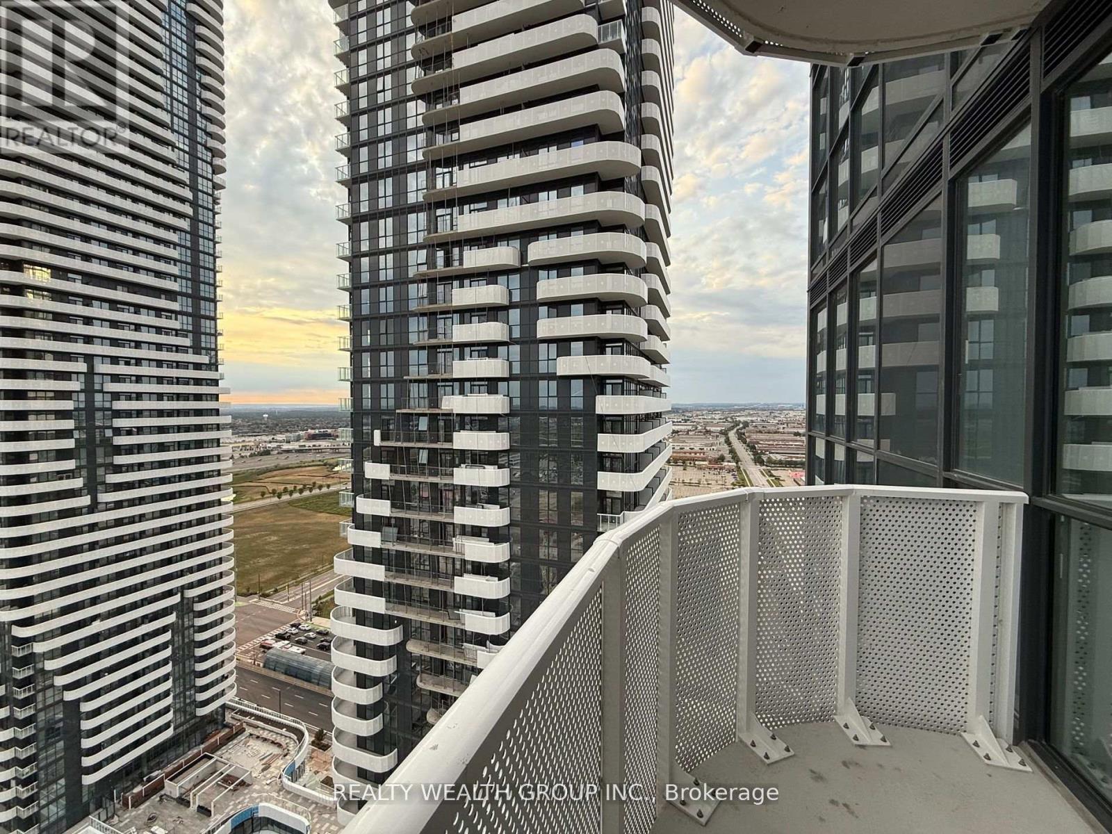 3103 - 28 Interchange Way, Vaughan, Ontario  L4K 0P8 - Photo 21 - N12771952