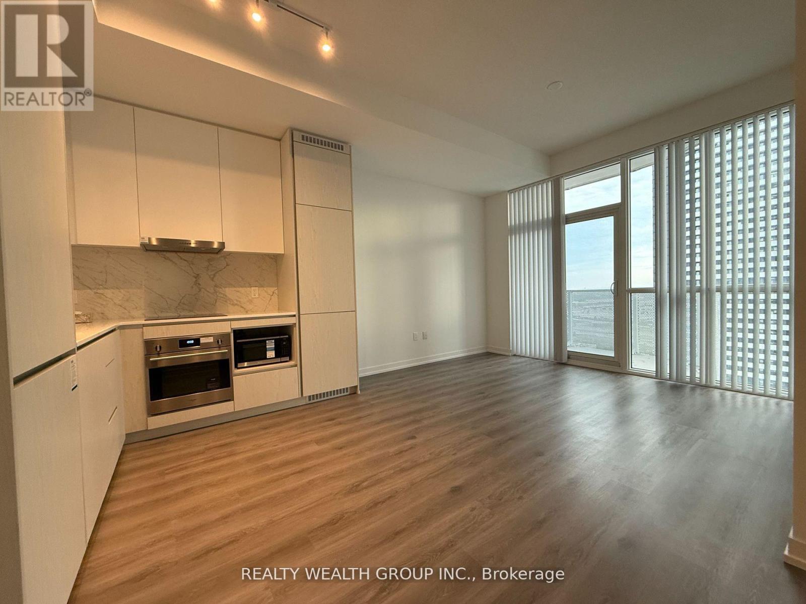 3103 - 28 Interchange Way, Vaughan, Ontario  L4K 0P8 - Photo 7 - N12771952