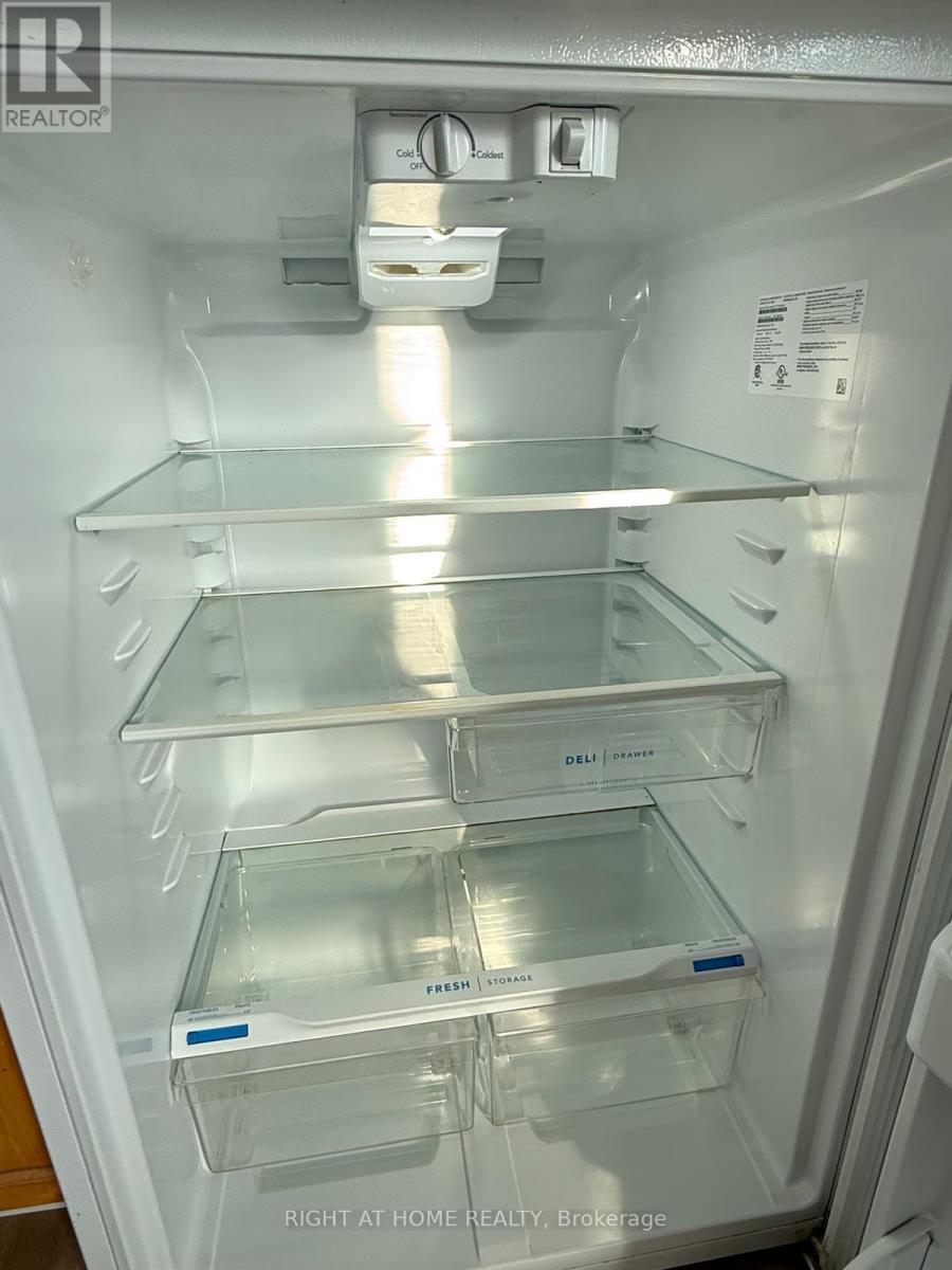 D - 108 Mississaga Street W, Orillia, Ontario  L3V 3B1 - Photo 12 - S12771890