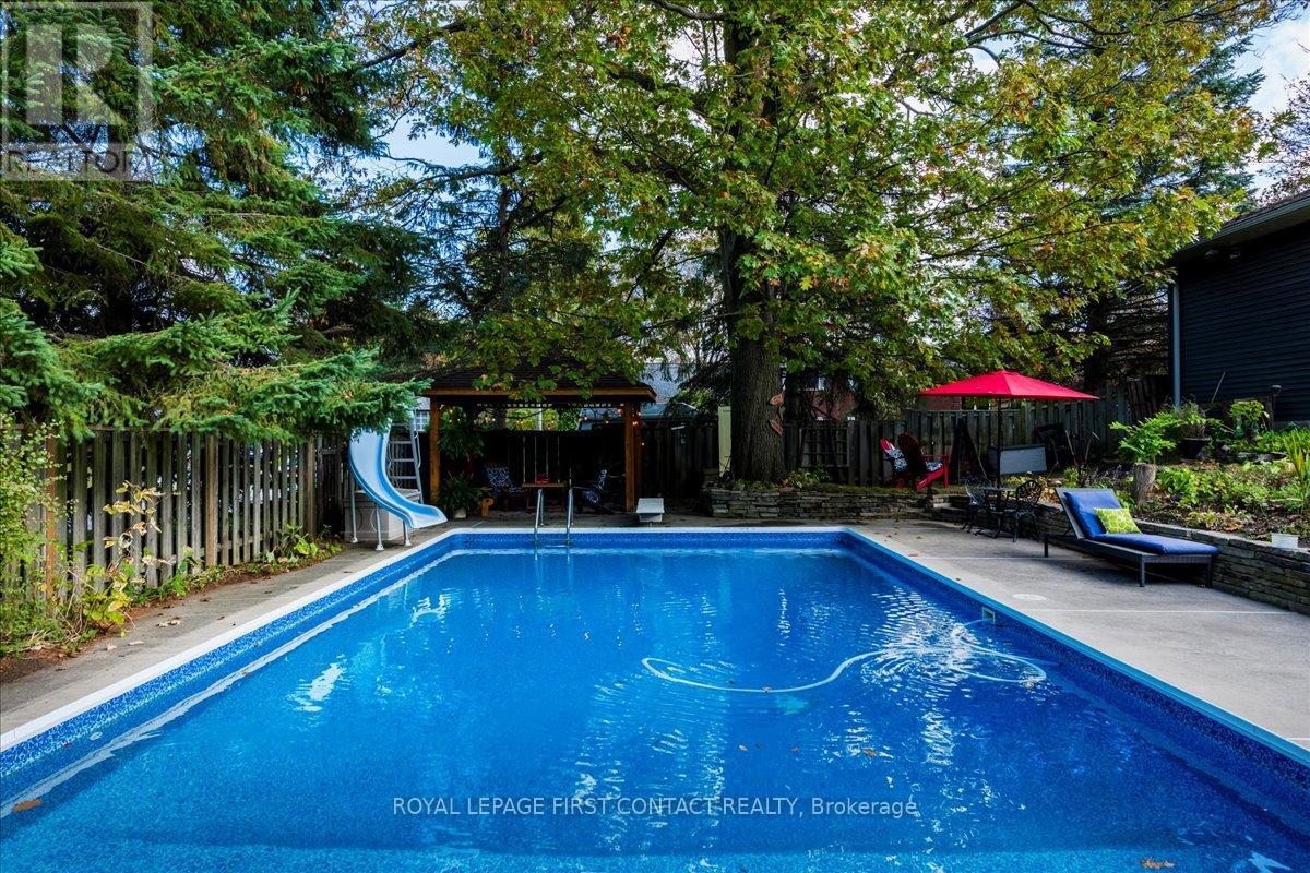 32 Springhome Road, Barrie (Allandale Heights), Ontario  L4N 2W7 - Photo 32 - S12771934