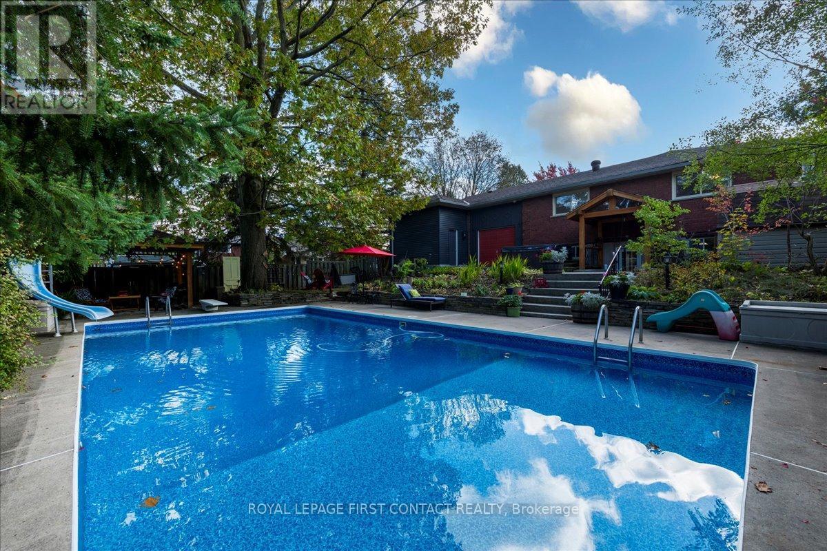 32 Springhome Road, Barrie (Allandale Heights), Ontario  L4N 2W7 - Photo 33 - S12771934