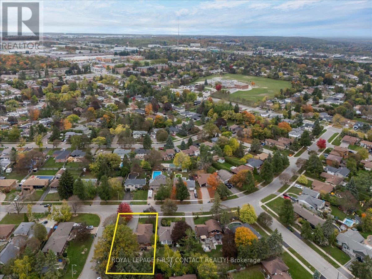 32 Springhome Road, Barrie (Allandale Heights), Ontario  L4N 2W7 - Photo 42 - S12771934