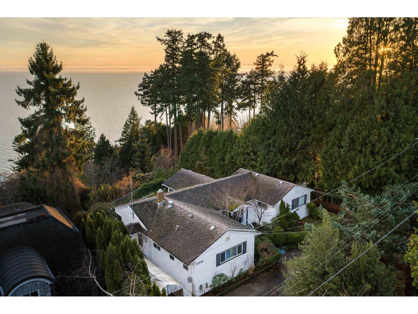 13910 TERRY ROAD, White Rock, British Columbia