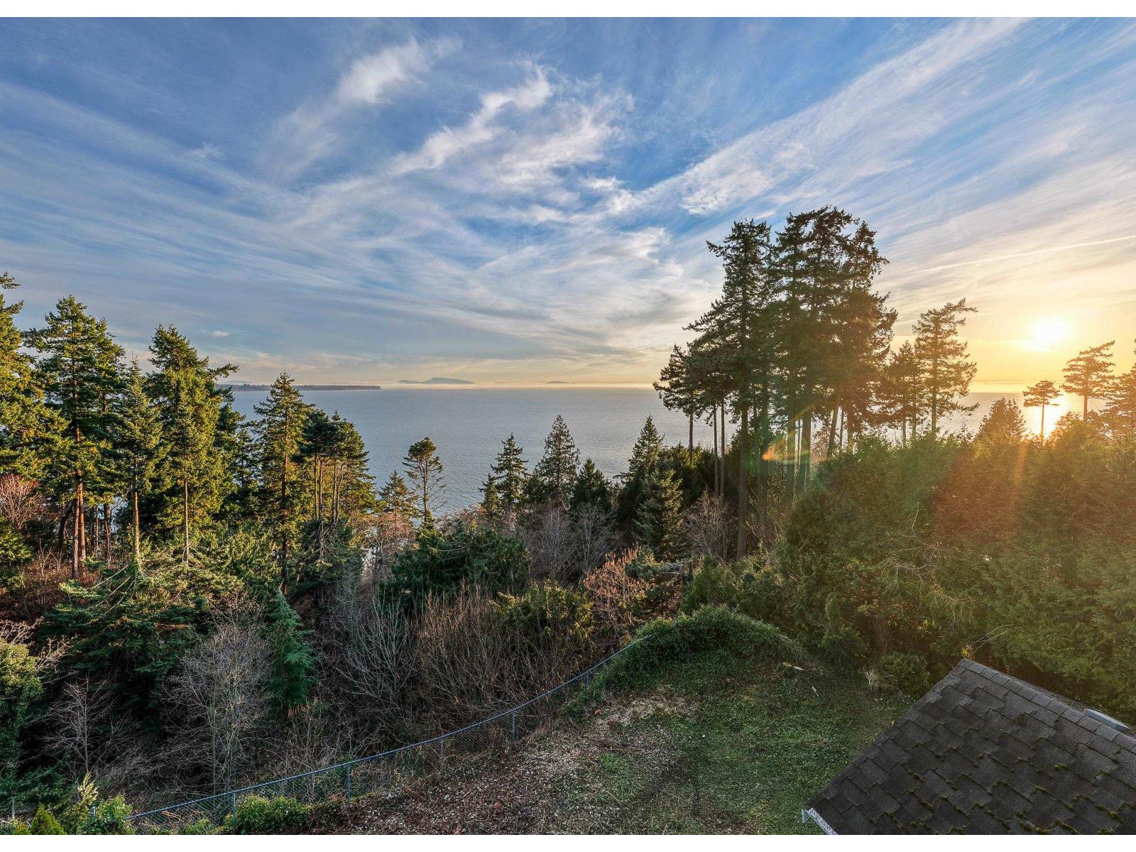 13910 Terry Road, White Rock, British Columbia  V4B 1A2 - Photo 17 - R3087056