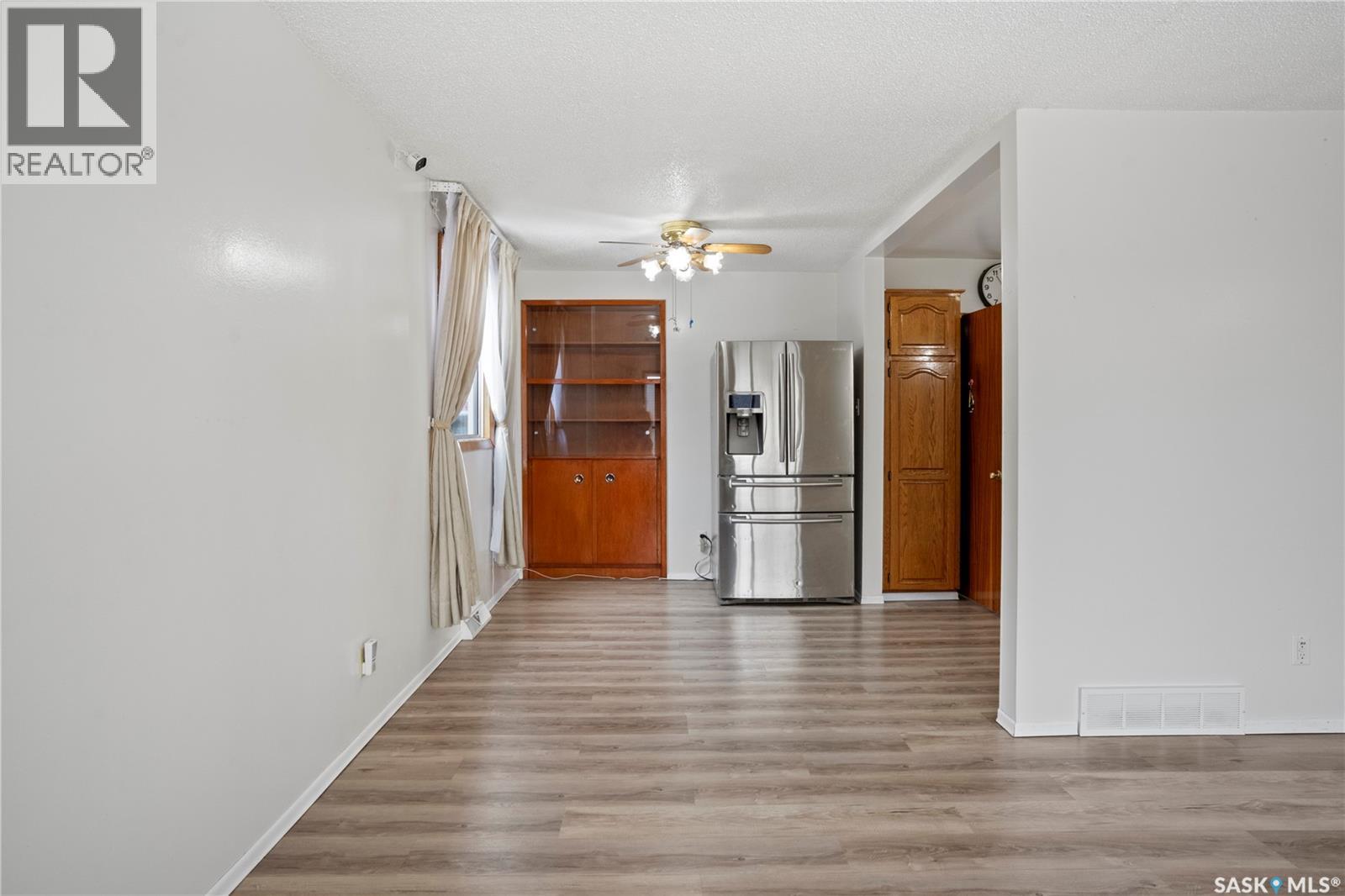 3814 Sherwood Drive, Regina, Saskatchewan  S4R 4A6 - Photo 10 - SK028161