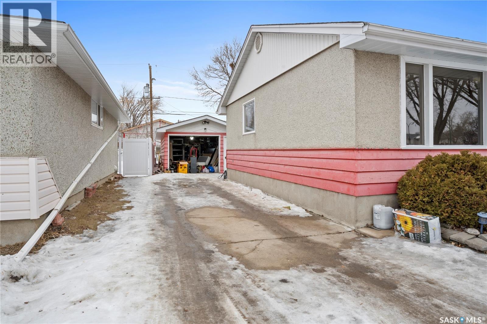 3814 Sherwood Drive, Regina, Saskatchewan  S4R 4A6 - Photo 29 - SK028161