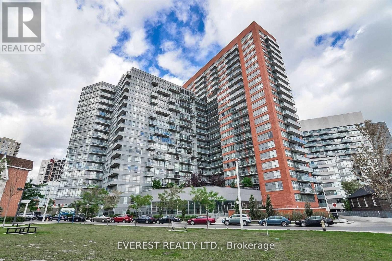 1025 - 38 Joe Shuster Way, Toronto, Ontario  M6K 0A5 - Photo 12 - W12771840