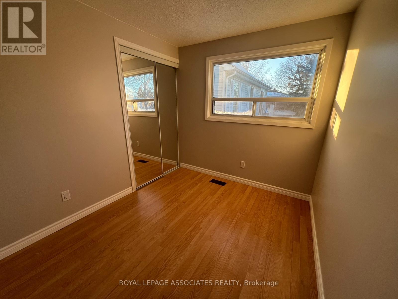 69 Huntingwood Crescent, Brampton, Ontario  L6S 1S5 - Photo 17 - W12771848