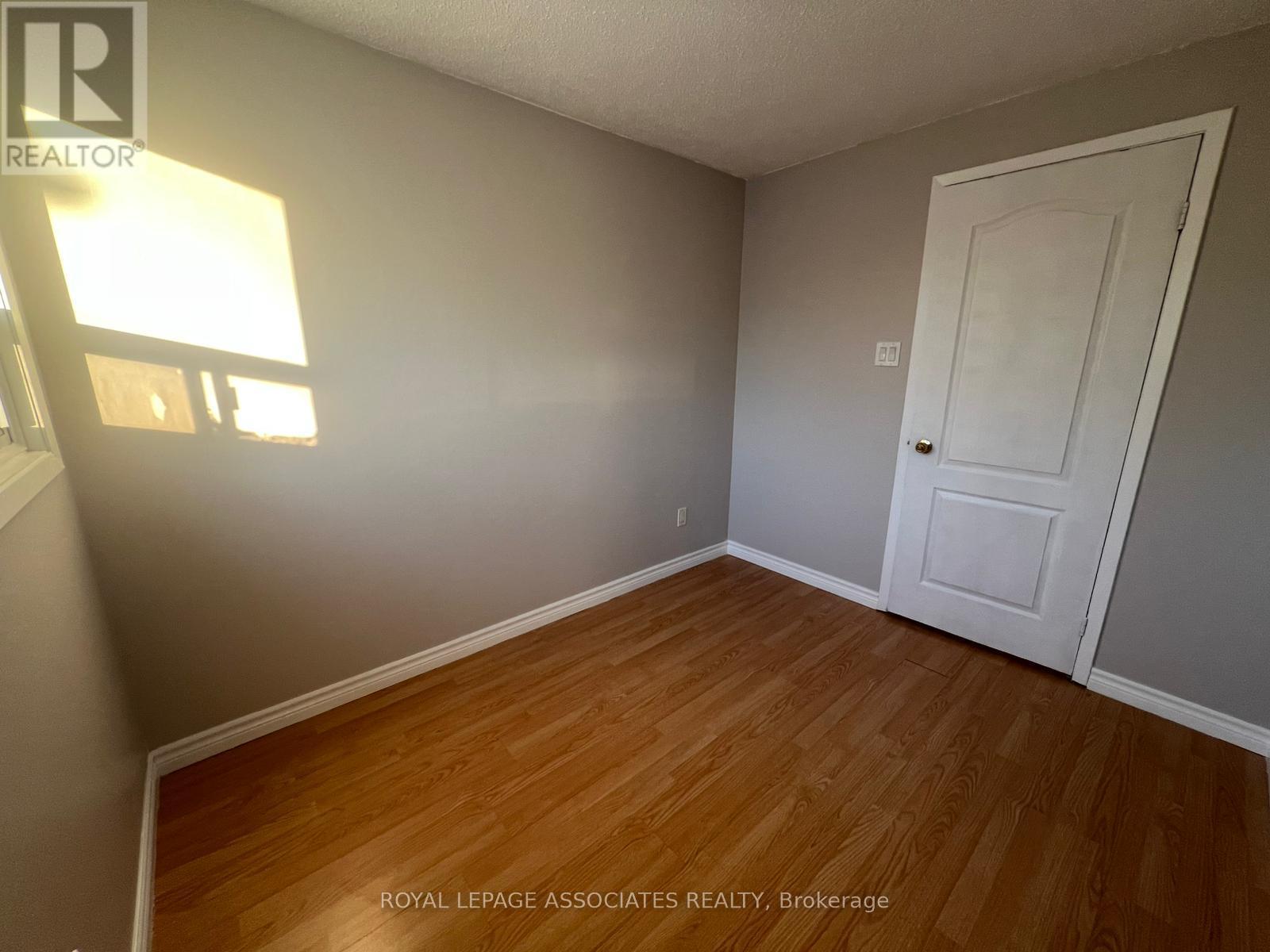 69 Huntingwood Crescent, Brampton, Ontario  L6S 1S5 - Photo 18 - W12771848