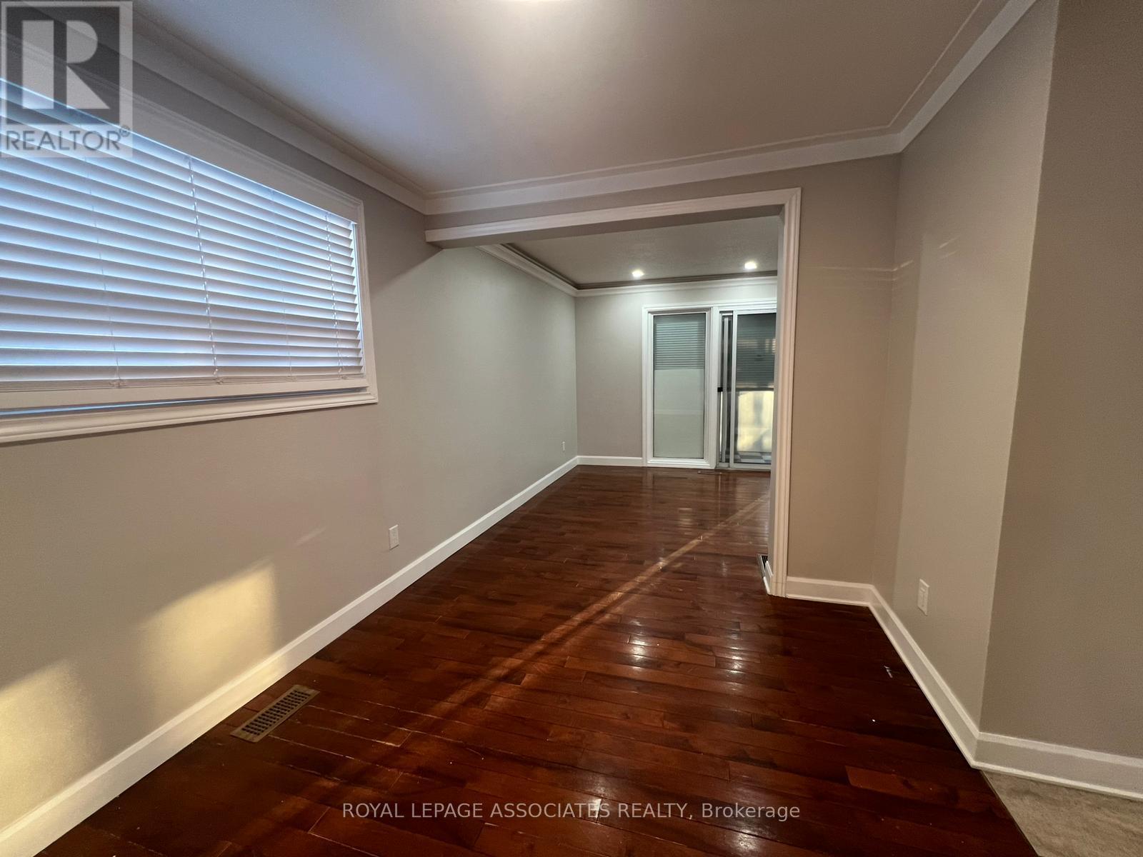 69 Huntingwood Crescent, Brampton, Ontario  L6S 1S5 - Photo 5 - W12771848