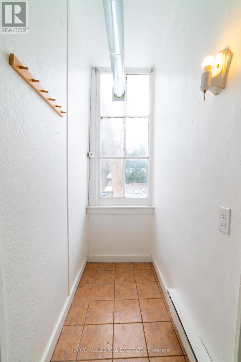 100 - 678 Huron Street, Toronto, Ontario  M5R 2R9 - Photo 2 - C12617410